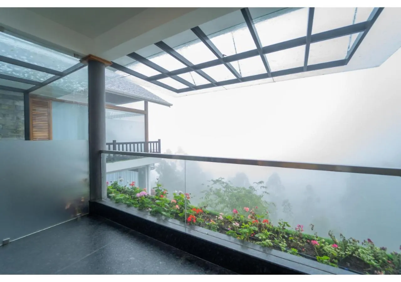 Chandys Drizzle Drops - Munnar Top Station Station touristique